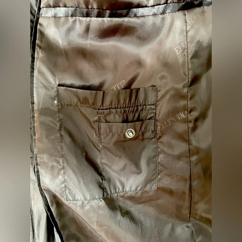 Ellen Tracy down puffer coat - Size M 
Satin and fleece lined 
Knee length - Picture 7 of 9